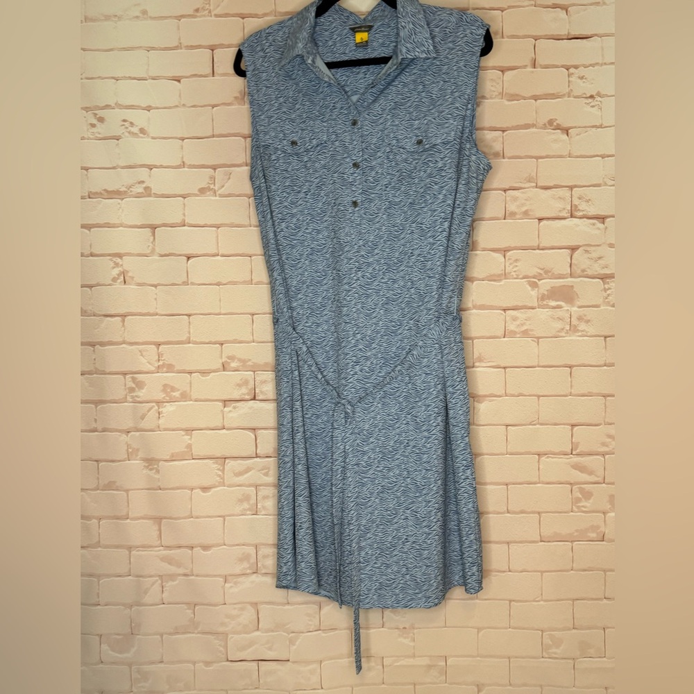 Eddie bauer Travel dress, cool in the heat, dries quick! XL blue